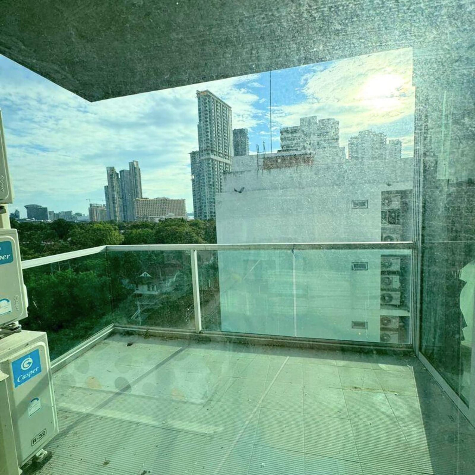 Club Royal Condo - select property pattaya