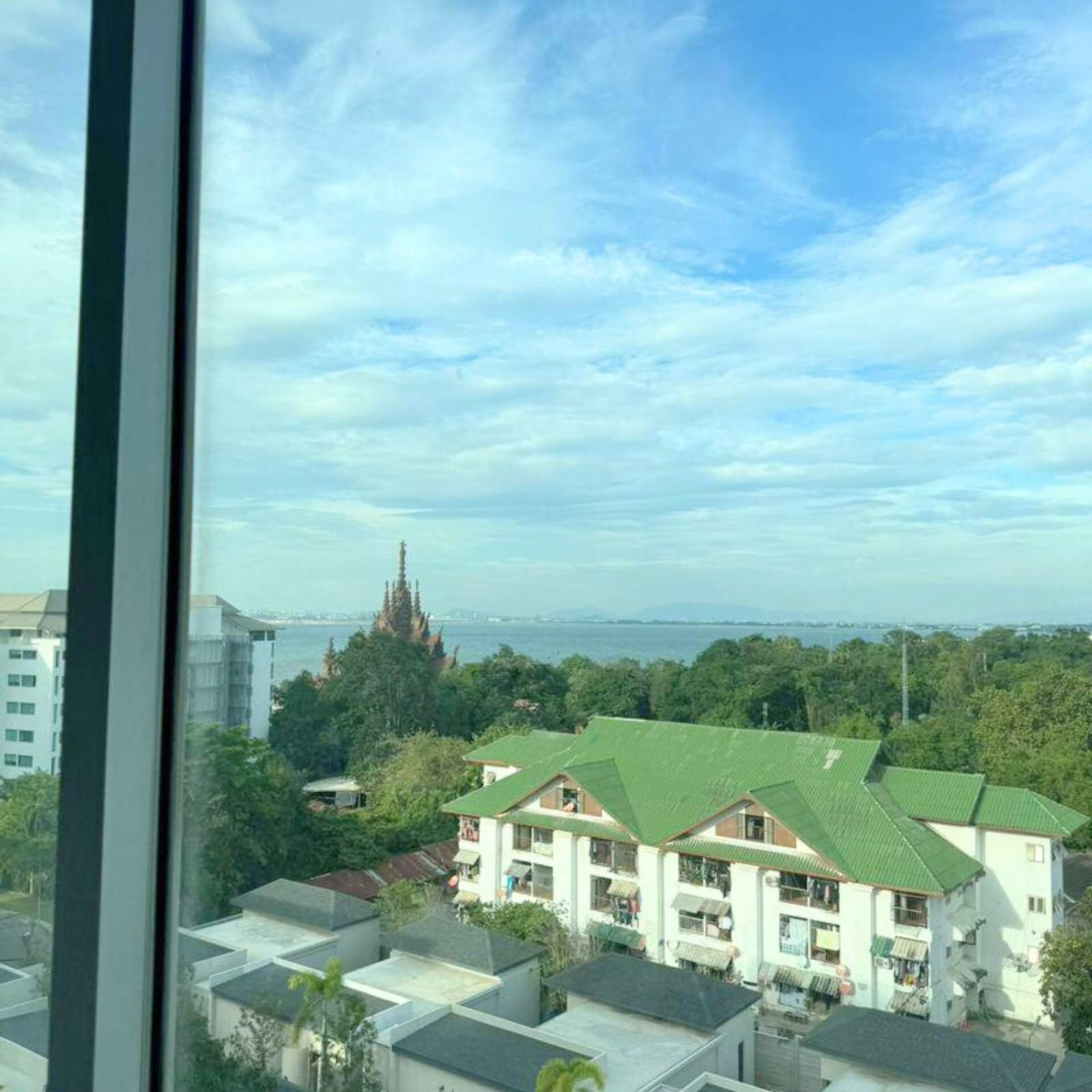 Club Royal Condo - select property pattaya