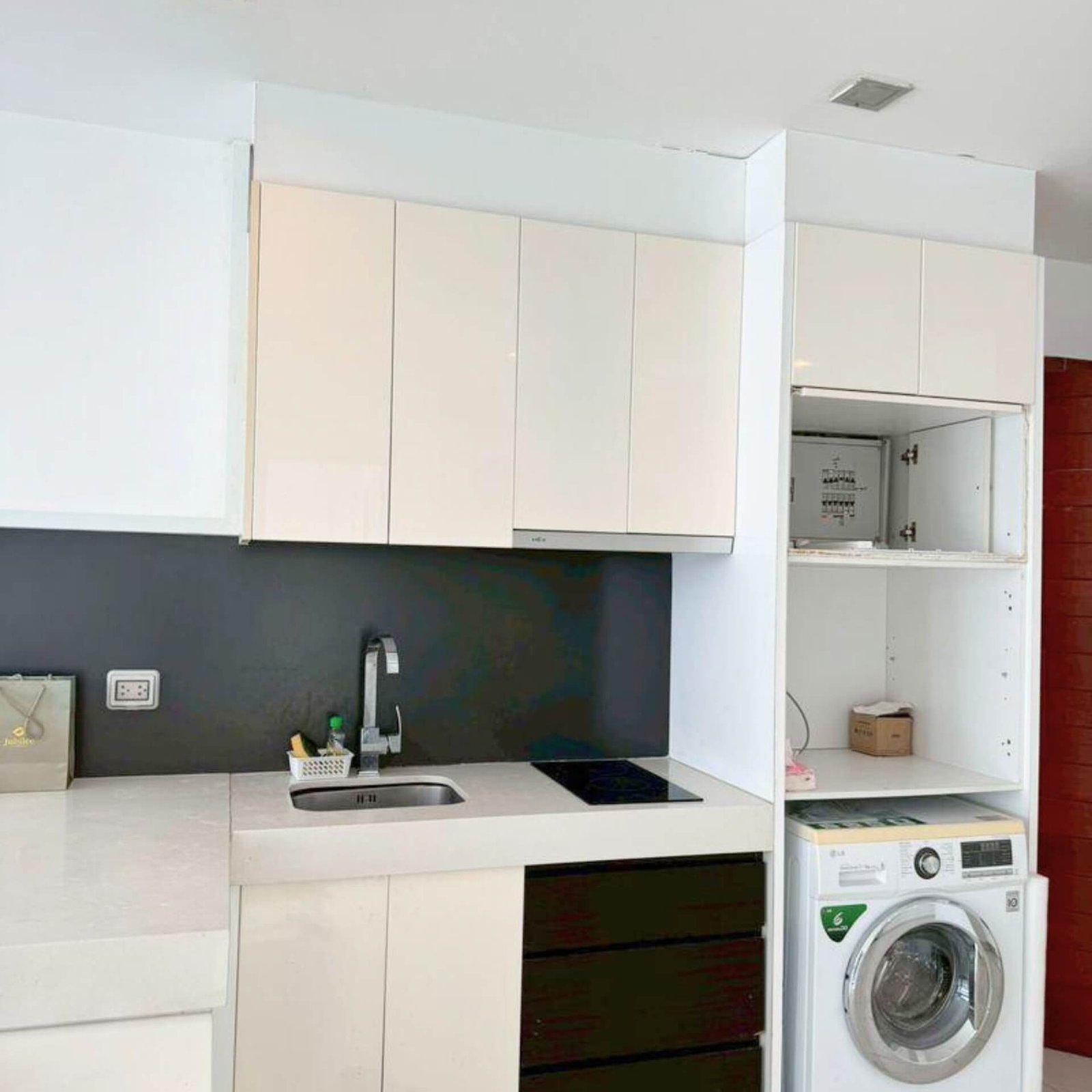 Club Royal Condo - select property pattaya