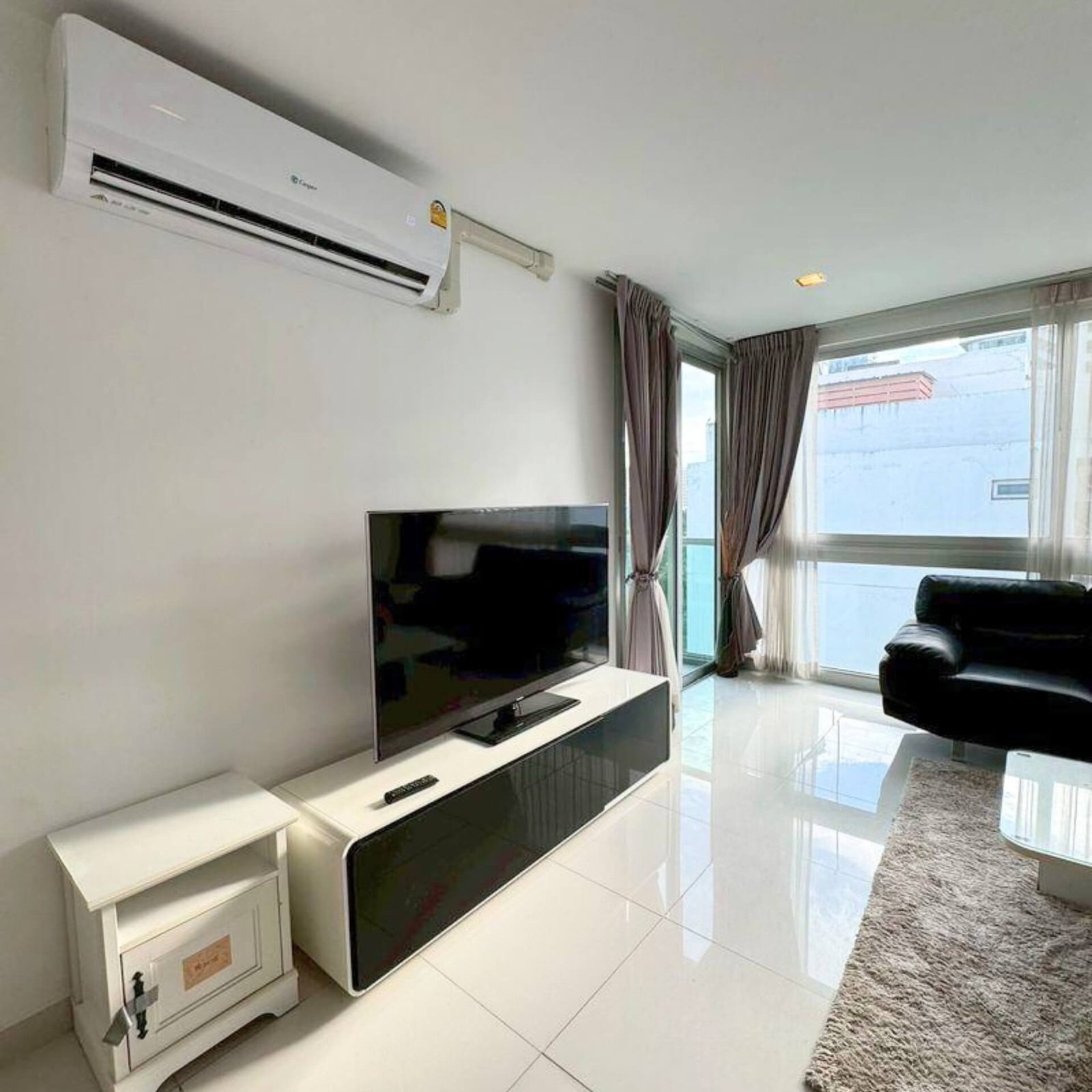 Club Royal Condo - select property pattaya