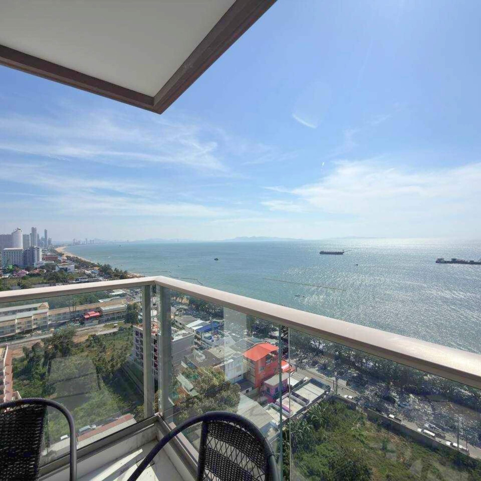 Copacabana Beach Jomtien 19th Floor - select property pattaya