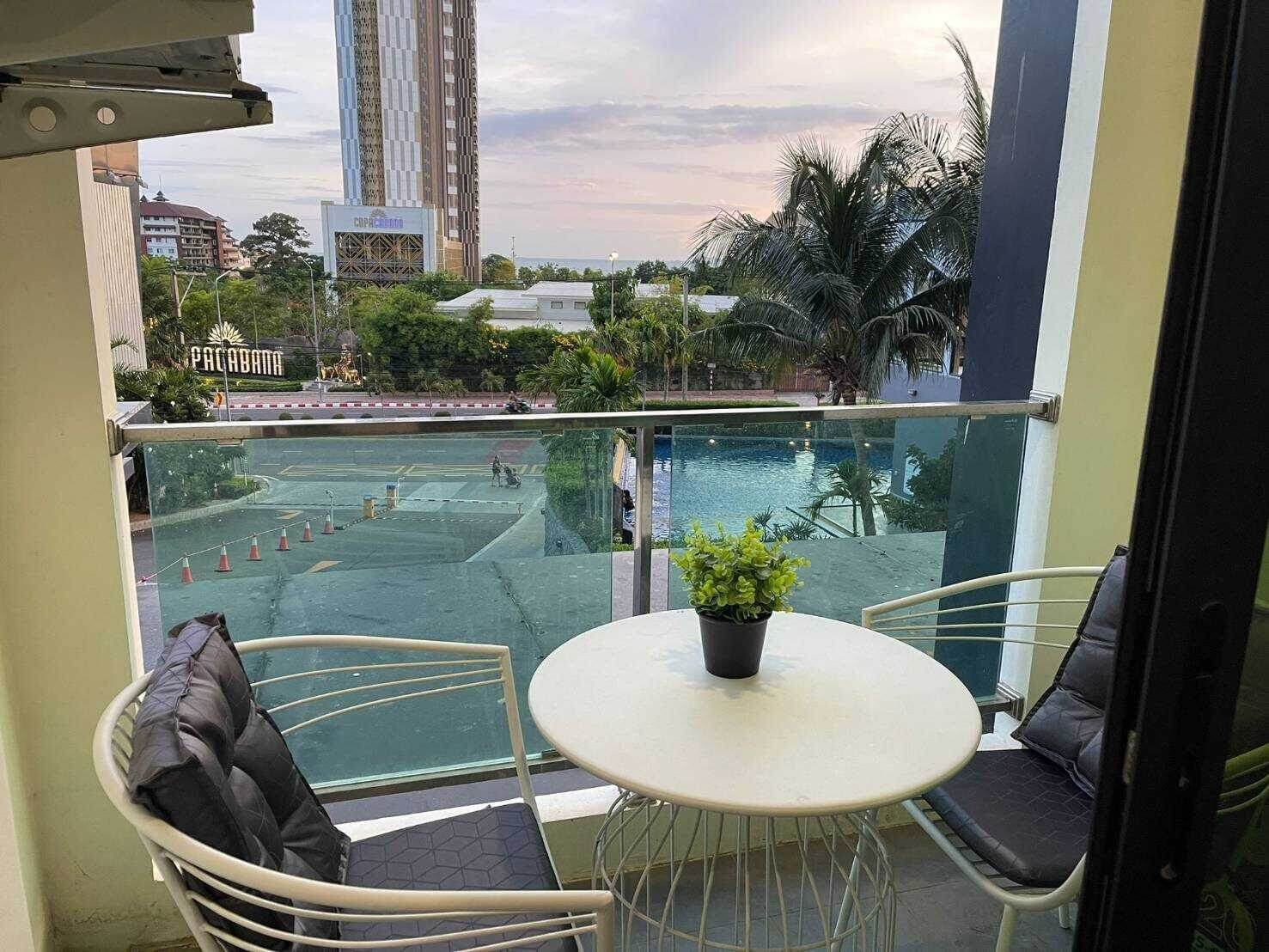 Dusit Grand Condo View