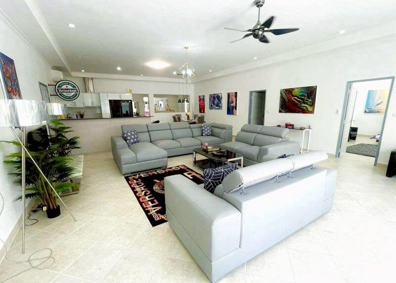 Luxury Pool Villa Majestic Residence - select property pattaya