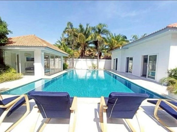 Luxury Pool Villa Majestic Residence - select property pattaya