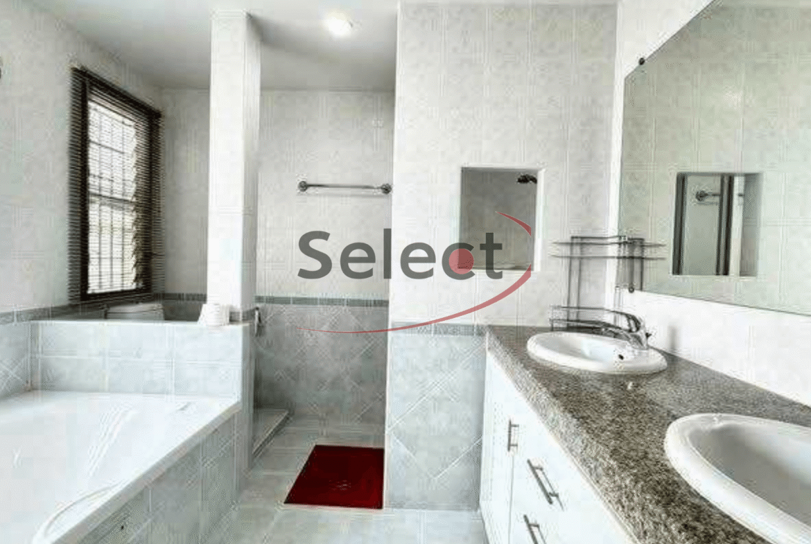 Pattaya Hill Village 1