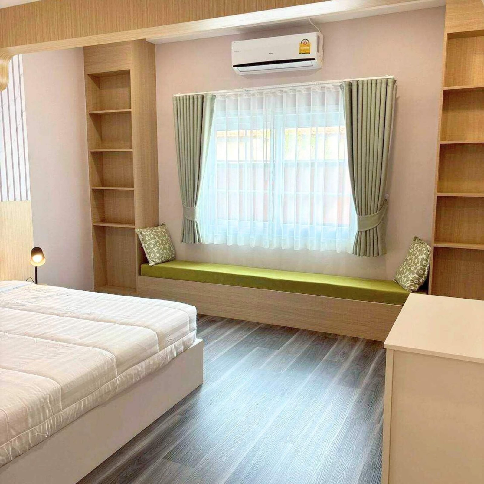 T.W. Garden Hill Pool Villa - select property pattaya