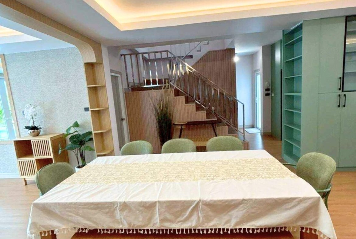 T.W. Garden Hill Pool Villa - select property pattaya