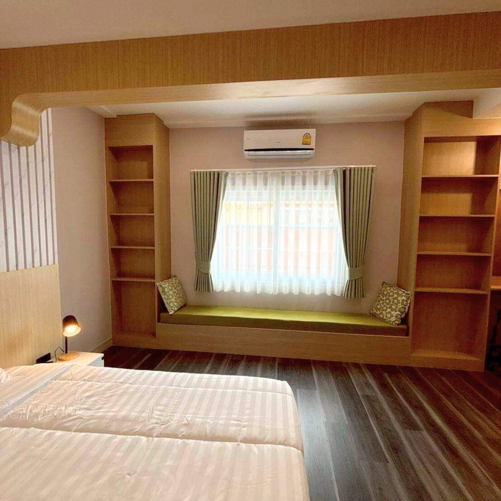 T.W. Garden Hill Pool Villa - select property pattaya