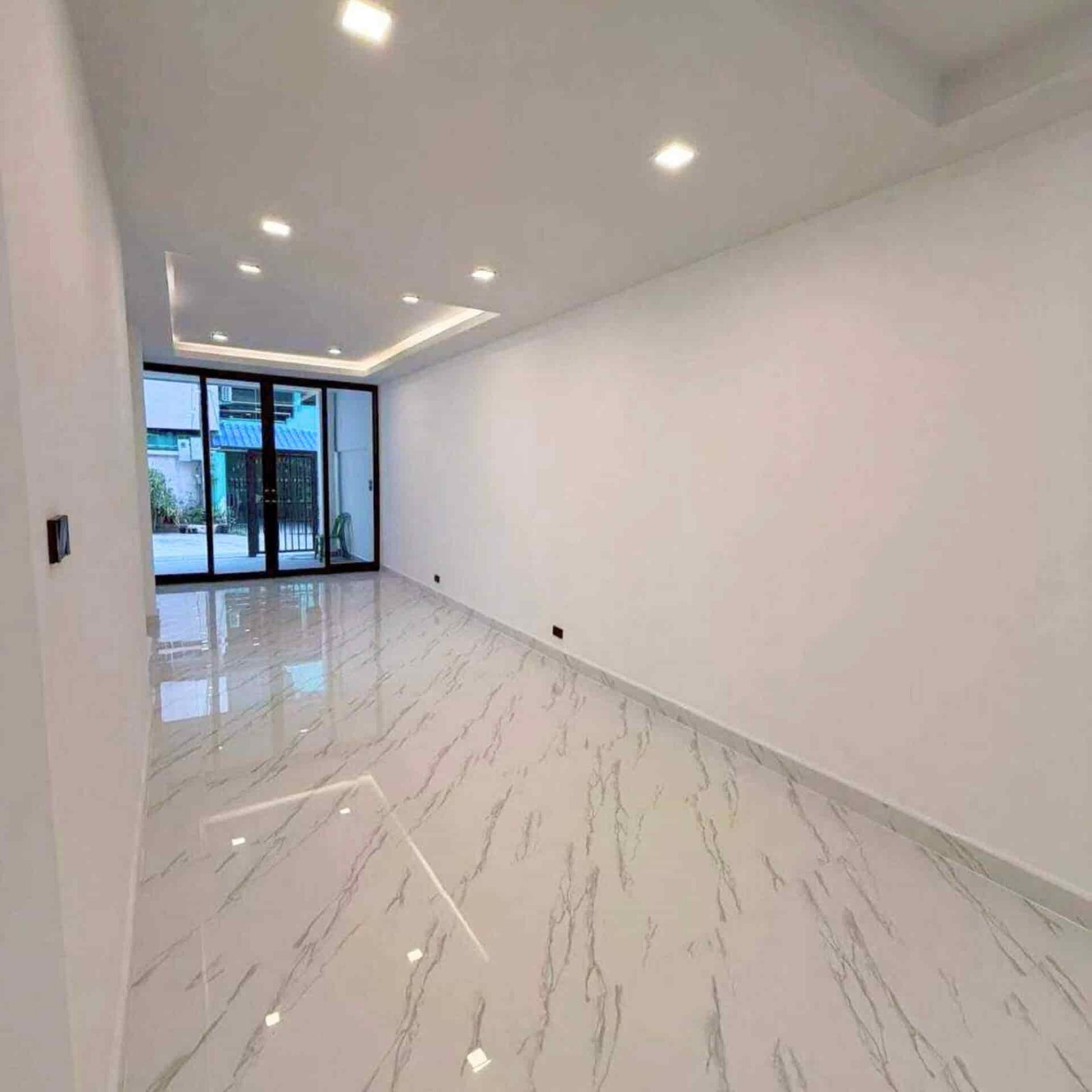 3-Storey TownHouse -SST2512121- select property pattay