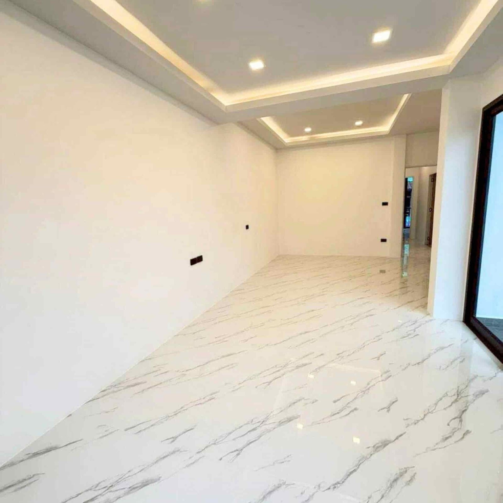 3-Storey TownHouse -SST2512121- select property pattay