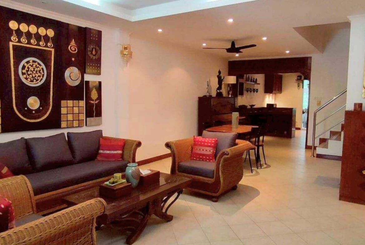 4-Storey Townhouse Pratamnak - SST2512128 - select property pattaya