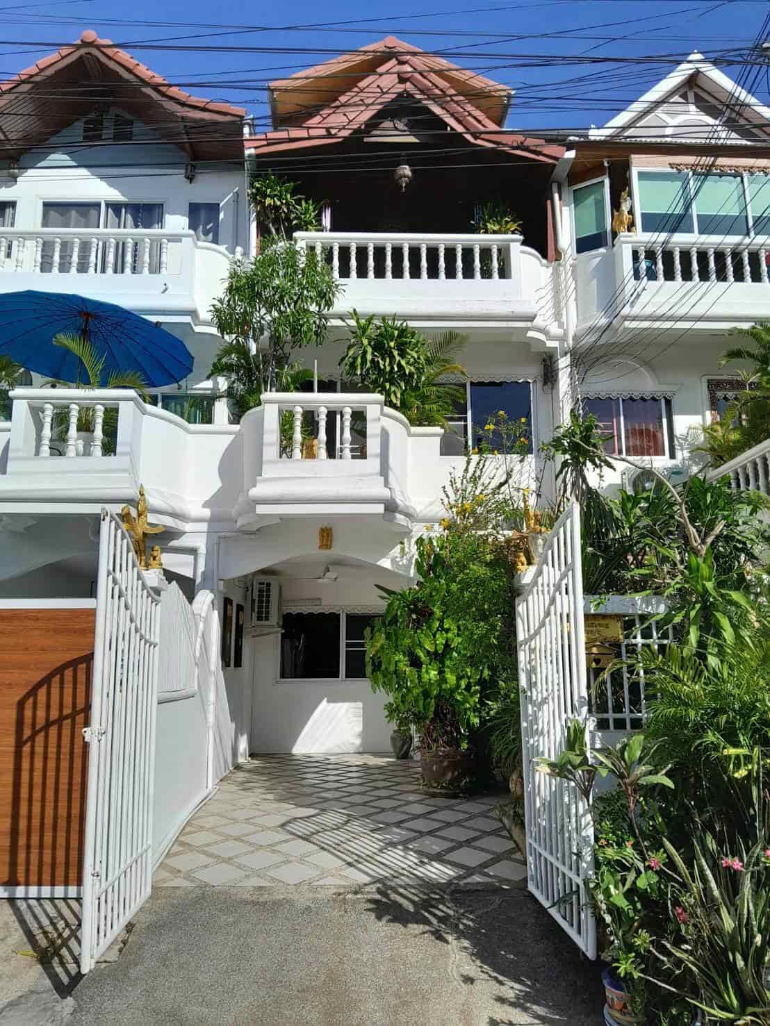 4-Storey Townhouse Pratamnak - SST2512128 - select property pattaya
