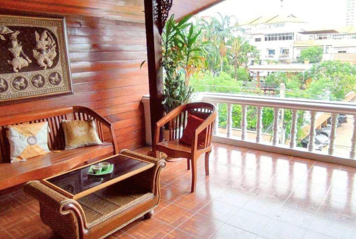 4-Storey Townhouse Pratamnak - SST2512128 - select property pattaya