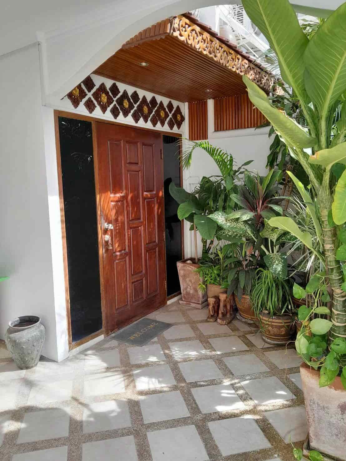 4-Storey Townhouse Pratamnak - SST2512128 - select property pattaya