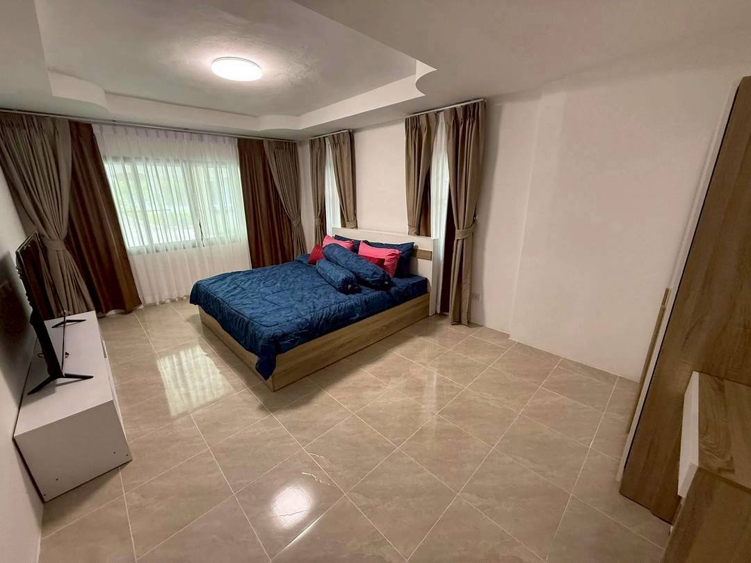 Baan Dusit Pattaya 1 Spacious 4-Bedroom Family Residence in a Prime Resort Zone - select property pattaya