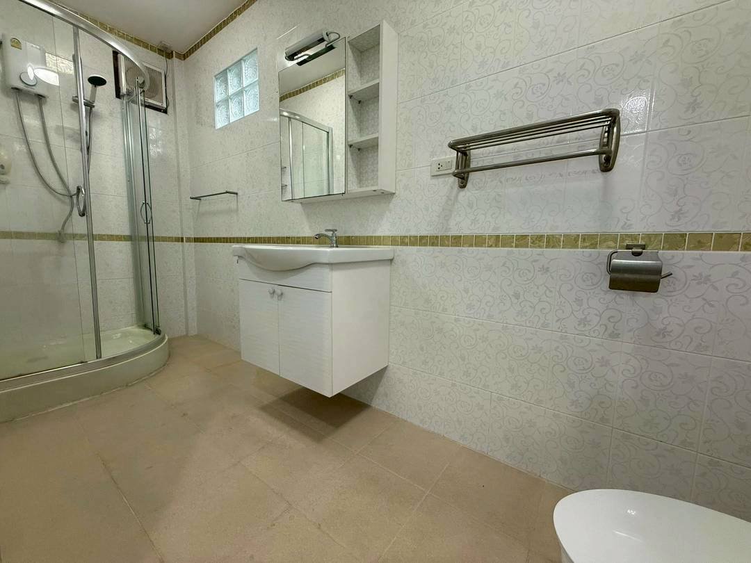 Baan Dusit Pattaya 1 Spacious 4-Bedroom Family Residence in a Prime Resort Zone - select property pattaya