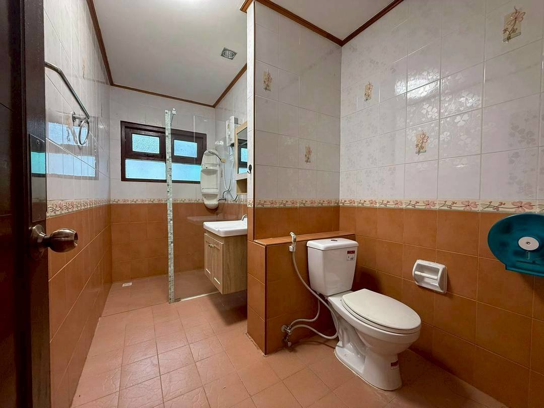 Baan Dusit Pattaya 1 Spacious 4-Bedroom Family Residence in a Prime Resort Zone - select property pattaya