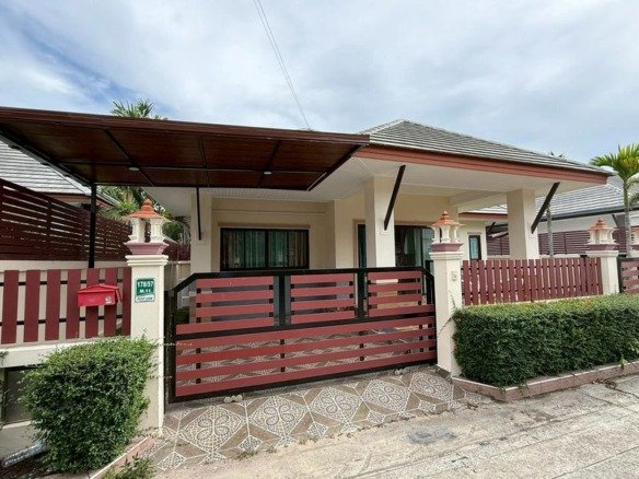 Baan Dusit Pattaya View Modern 3-Bedroom Family Home in Prime Hua Yai - select properrty pattaya