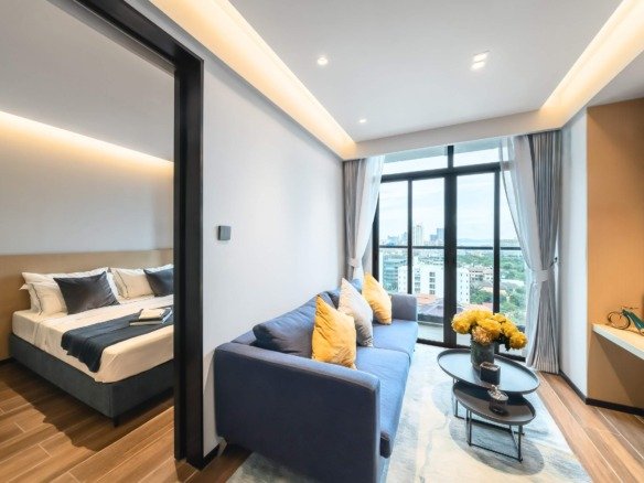Beverly Mountain Bay 11th Floor Sea-View Residence in Exclusive Pratumnak 5 - select property pattaya