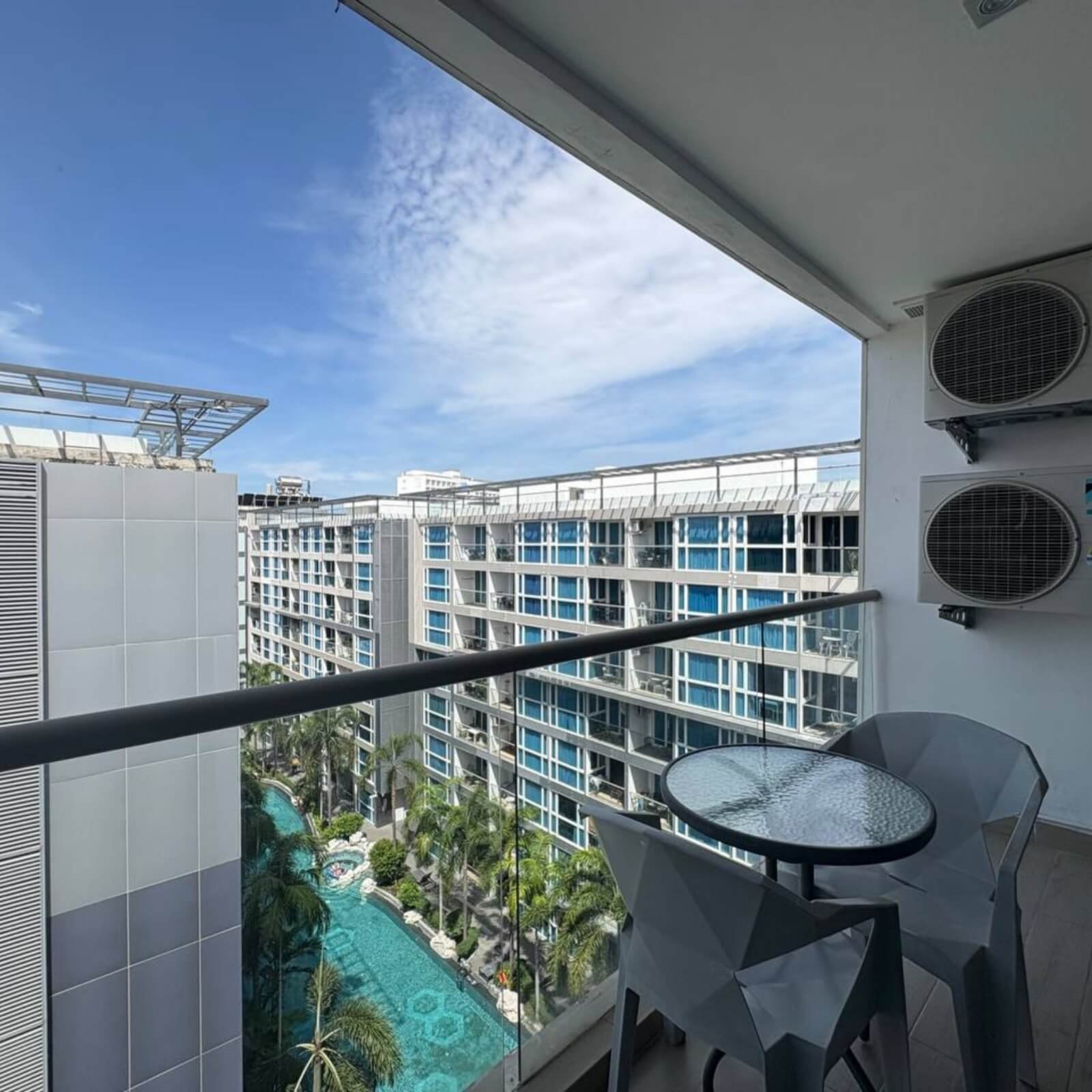 Centara Avenue Residence & Suites Luxury 8th Floor Pool View Residence – select property pattaya (3) Centara Avenue Residence & Suites Luxury 8th Floor Pool View Residence - select property pattaya