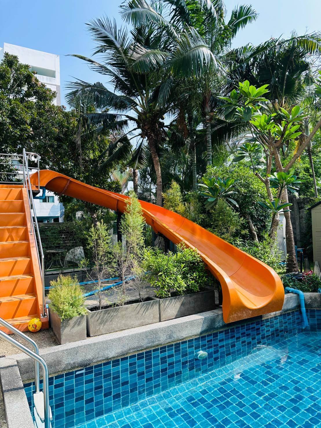 Club Royal Naklua Spacious 2-Bedroom Oasis Steps from Wongamat Beach – select property pattaya (12) Club Royal Naklua Spacious 2-Bedroom Oasis Steps from Wongamat Beach - select property pattaya