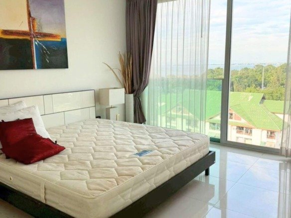 Club Royal Wongamat Rare 117 sq.m. Sea-View Penthouse with 3 Bedrooms - select property pattaya