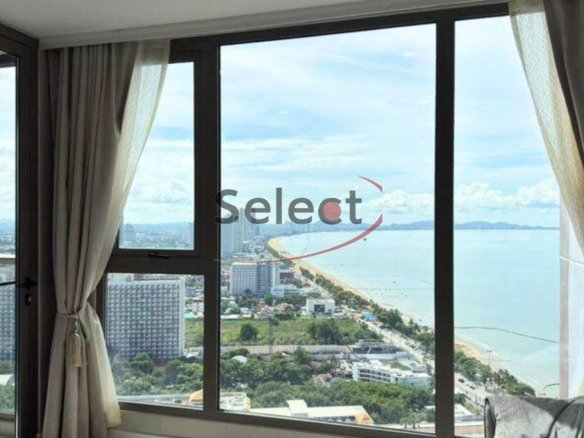 Copacabana Beach Jomtien High-Floor 80 sq.m. Suite with Private Balcony Pool - select property pattaya