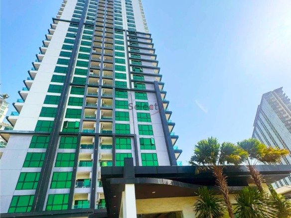 Dusit Grand Condo View Value-Driven 2-Bedroom Pool View Suite in Jomtien