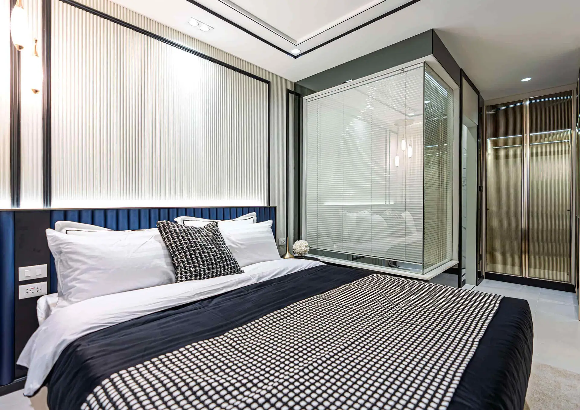 Embassy-Life-condominium-pattaya-dislomat-suit-2-bedroom-50-52-sqm-plan-select-property-pattaya