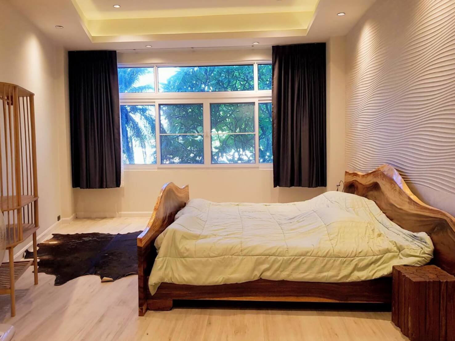 Grand Condotel Jomtien Newly Renovated 114 sq.m. Beachfront Garden Suite - select property pattaya