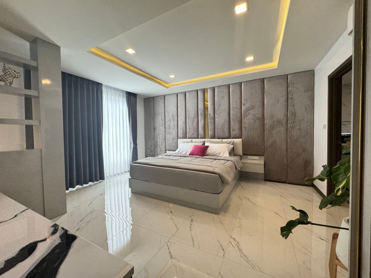 Newly Renovated 6-Bedroom Luxury Pool Villa – Ekmongkhon Village Jomtien - select property pattaya