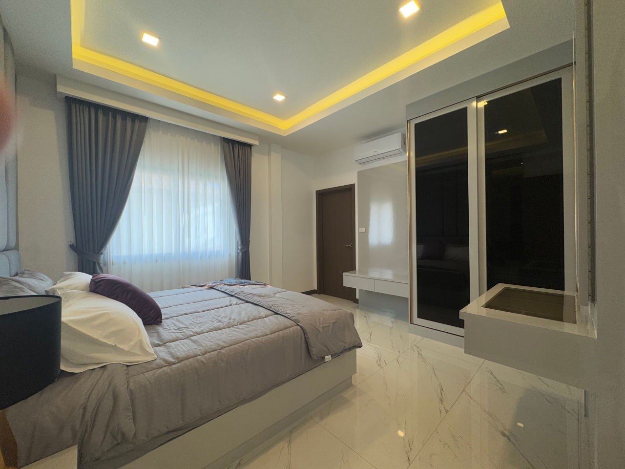Newly Renovated 6-Bedroom Luxury Pool Villa – Ekmongkhon Village Jomtien - select property pattaya