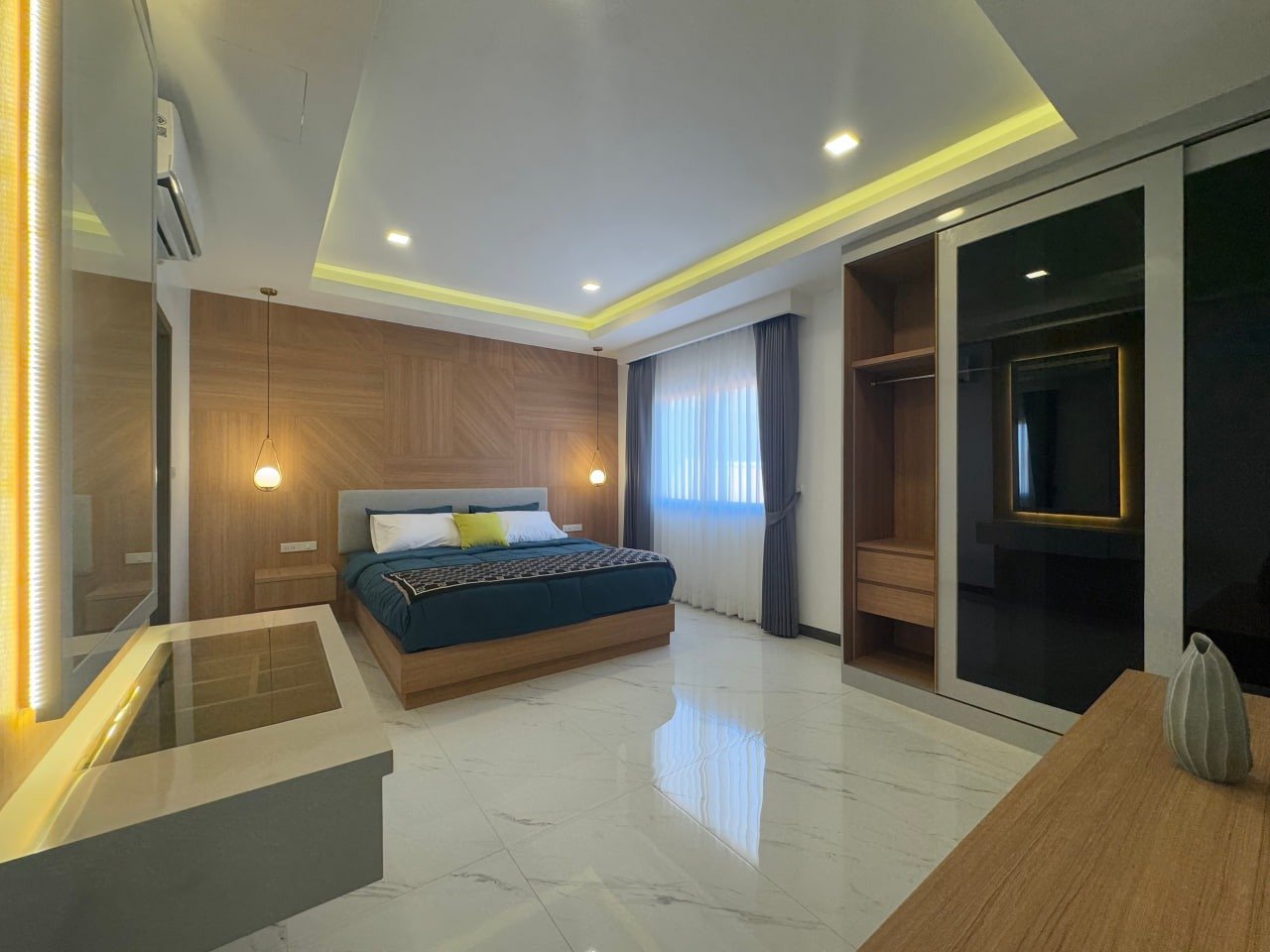 Newly Renovated 6-Bedroom Luxury Pool Villa – Ekmongkhon Village Jomtien - select property pattaya