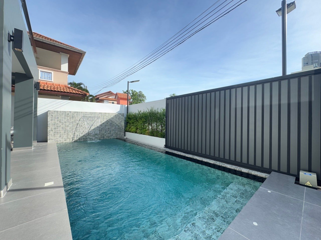 Newly Renovated 6-Bedroom Luxury Pool Villa – Ekmongkhon Village Jomtien - select property pattaya