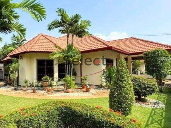 Pattaya Hill Village Single-Storey 3-Bedroom Home with High Rental Yield in Nongprue - select property pattaya