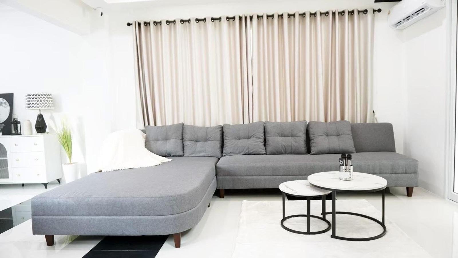 Primo Luxury Pool Villa – Modern 4BR Resort-Style Living in Huay Yai – select property pattaya (4) Primo Luxury Pool Villa - Modern 4BR Resort-Style Living in Huay Yai - select property pattaya