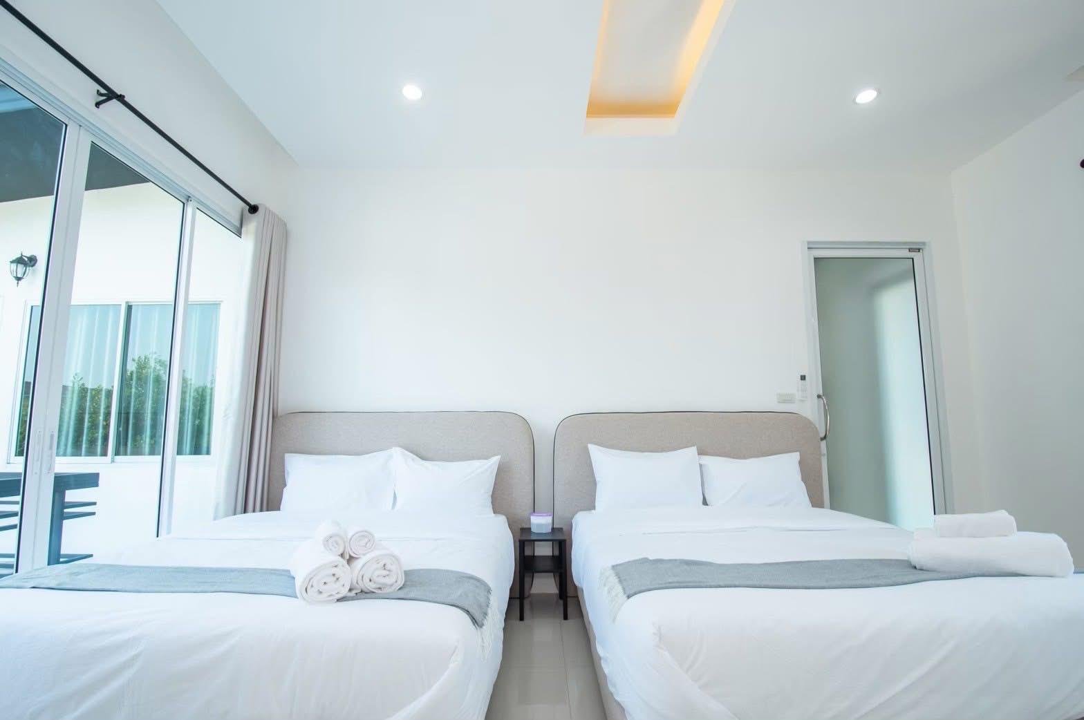 Primo Luxury Pool Villa – Modern 4BR Resort-Style Living in Huay Yai – select property pattaya (5) Primo Luxury Pool Villa - Modern 4BR Resort-Style Living in Huay Yai - select property pattaya