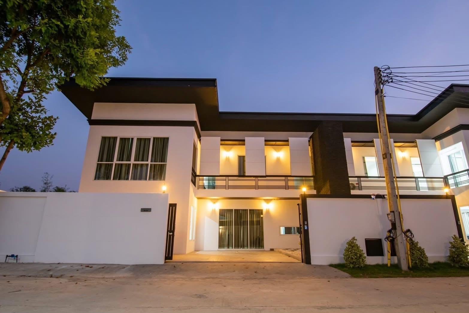 Primo Luxury Pool Villa – Modern 4BR Resort-Style Living in Huay Yai – select property pattaya (7) Primo Luxury Pool Villa - Modern 4BR Resort-Style Living in Huay Yai - select property pattaya