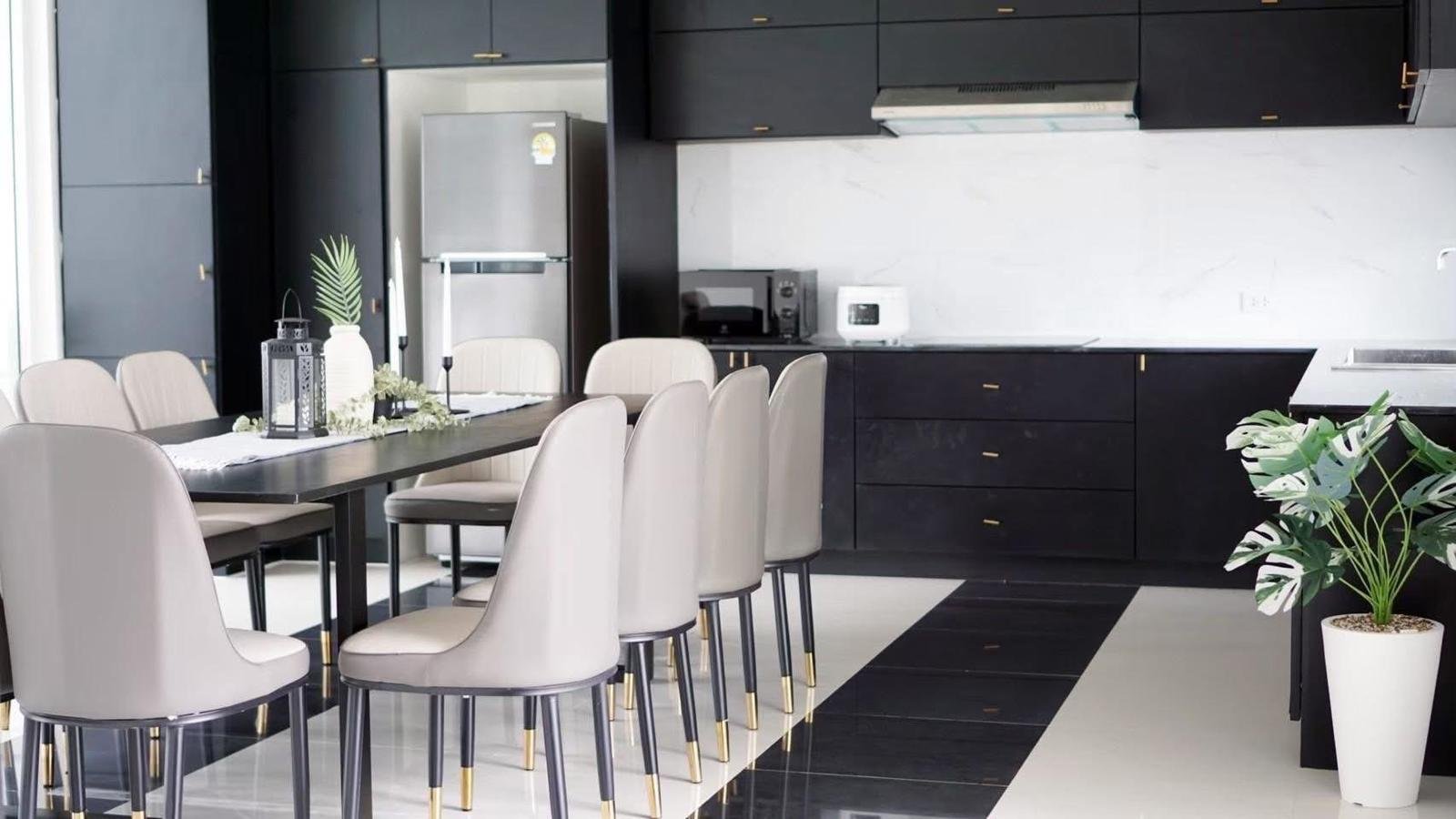 Primo Luxury Pool Villa – Modern 4BR Resort-Style Living in Huay Yai – select property pattaya (9) Primo Luxury Pool Villa - Modern 4BR Resort-Style Living in Huay Yai - select property pattaya