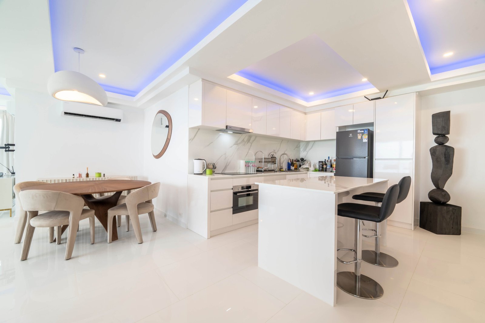 Sugar Beach Condominium Ultra-Exclusive 147 sq.m. Beachfront Garden Residence – select property pattaya (12) Sugar Beach Condominium Ultra-Exclusive 147 sq.m. Beachfront Garden Residence - select property pattaya