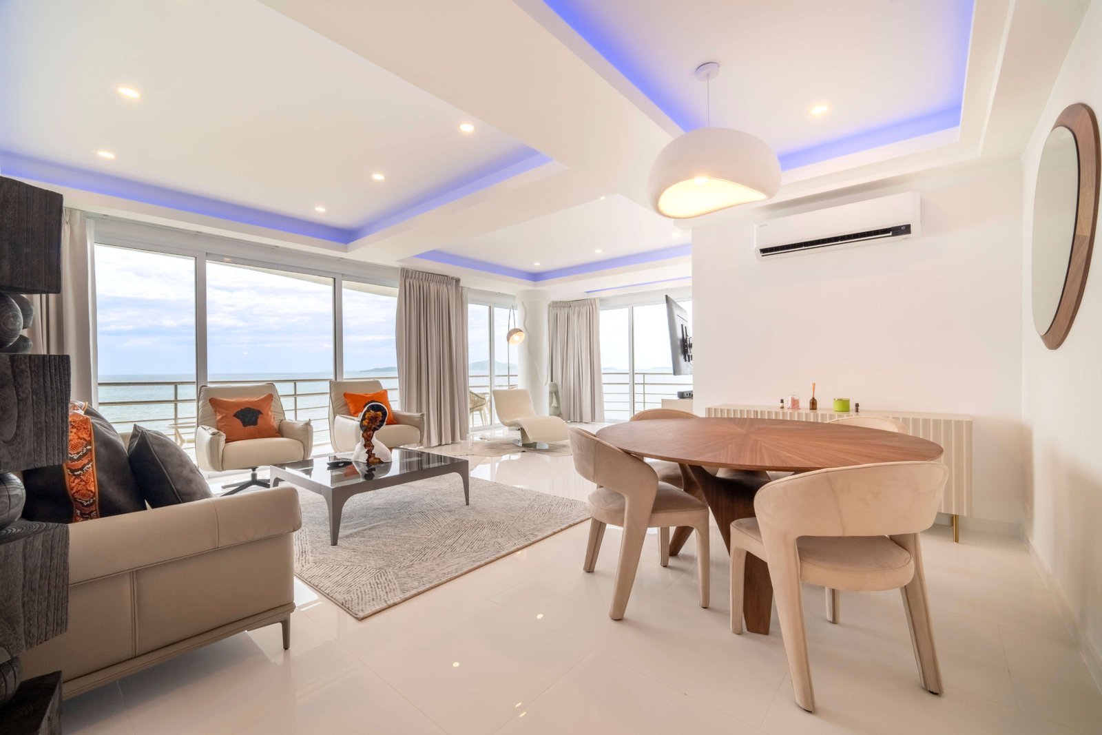 Sugar Beach Condominium Ultra-Exclusive 147 sq.m. Beachfront Garden Residence – select property pattaya (2) Sugar Beach Condominium Ultra-Exclusive 147 sq.m. Beachfront Garden Residence - select property pattaya