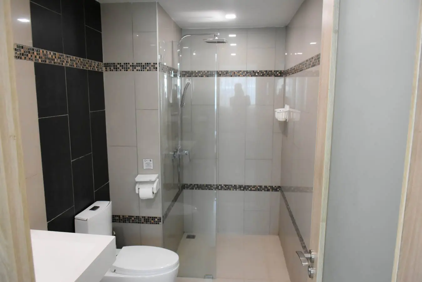 Water Park Condominium – Modern 1-Bedroom with Pool View & Prime Amenities - select property pattaya