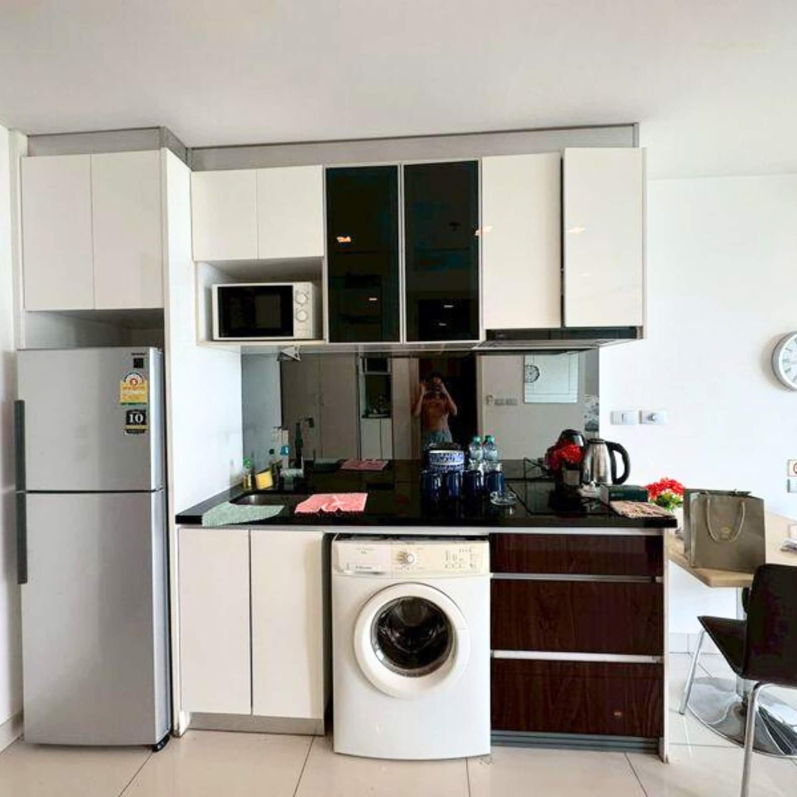 Wongamat Tower 6th-Floor Beachfront Studio with Ocean Vistas & Dual Infinity Pools - select property pattaya