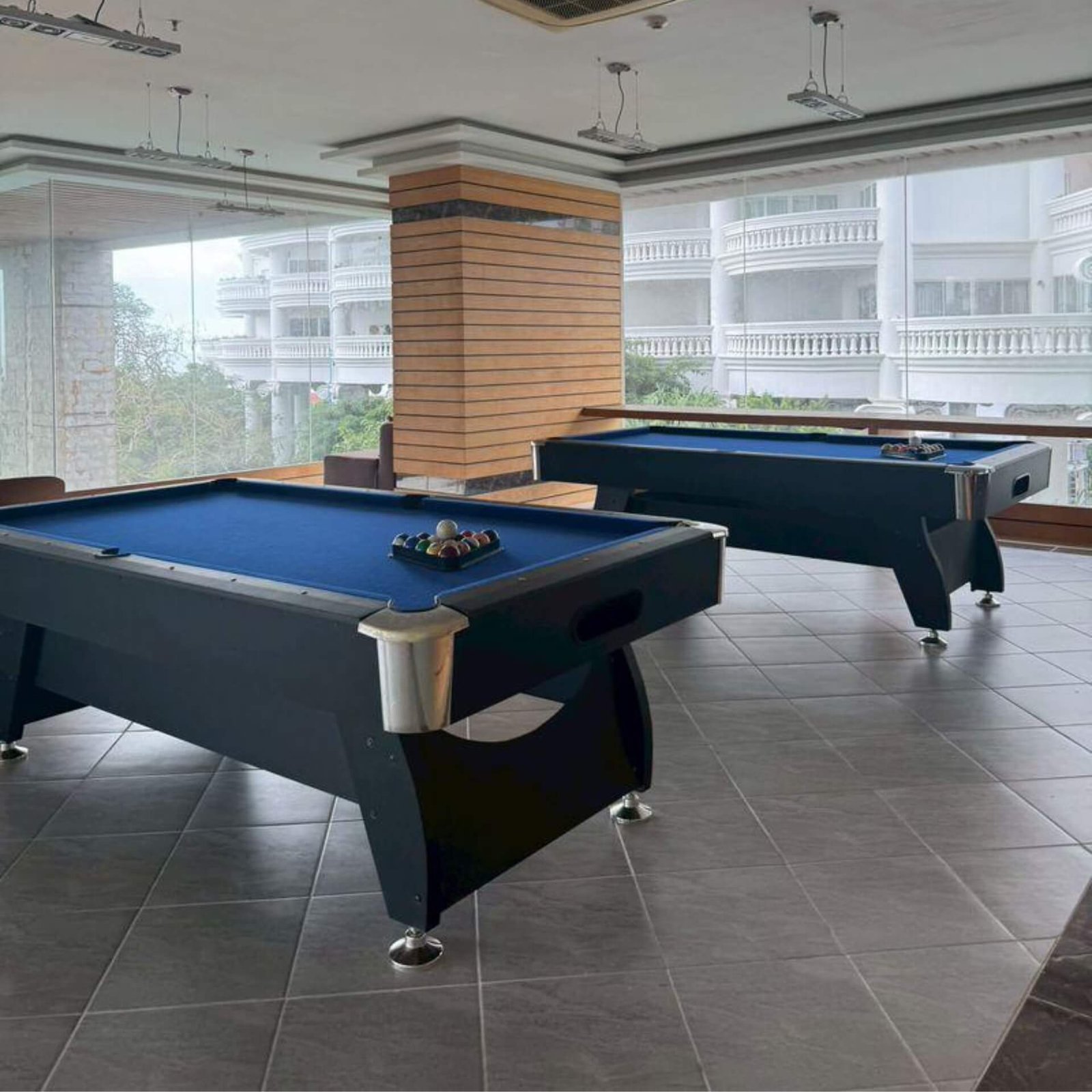 Wongamat Tower 6th-Floor Beachfront Studio with Ocean Vistas & Dual Infinity Pools - select property pattaya