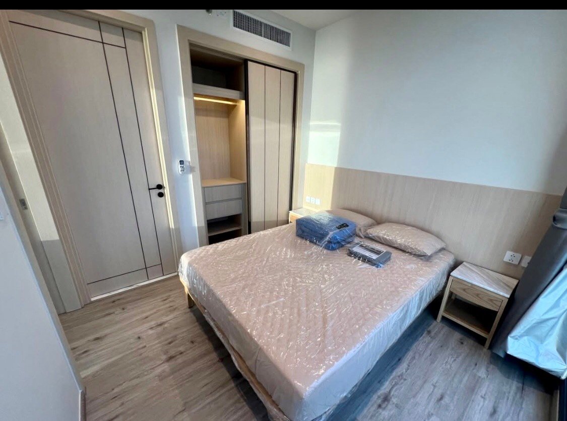 Arom Wongamat Ultra-Luxury 2-Bedroom Beachfront Residence with Private Lift Access RS251276 - select property pattaya