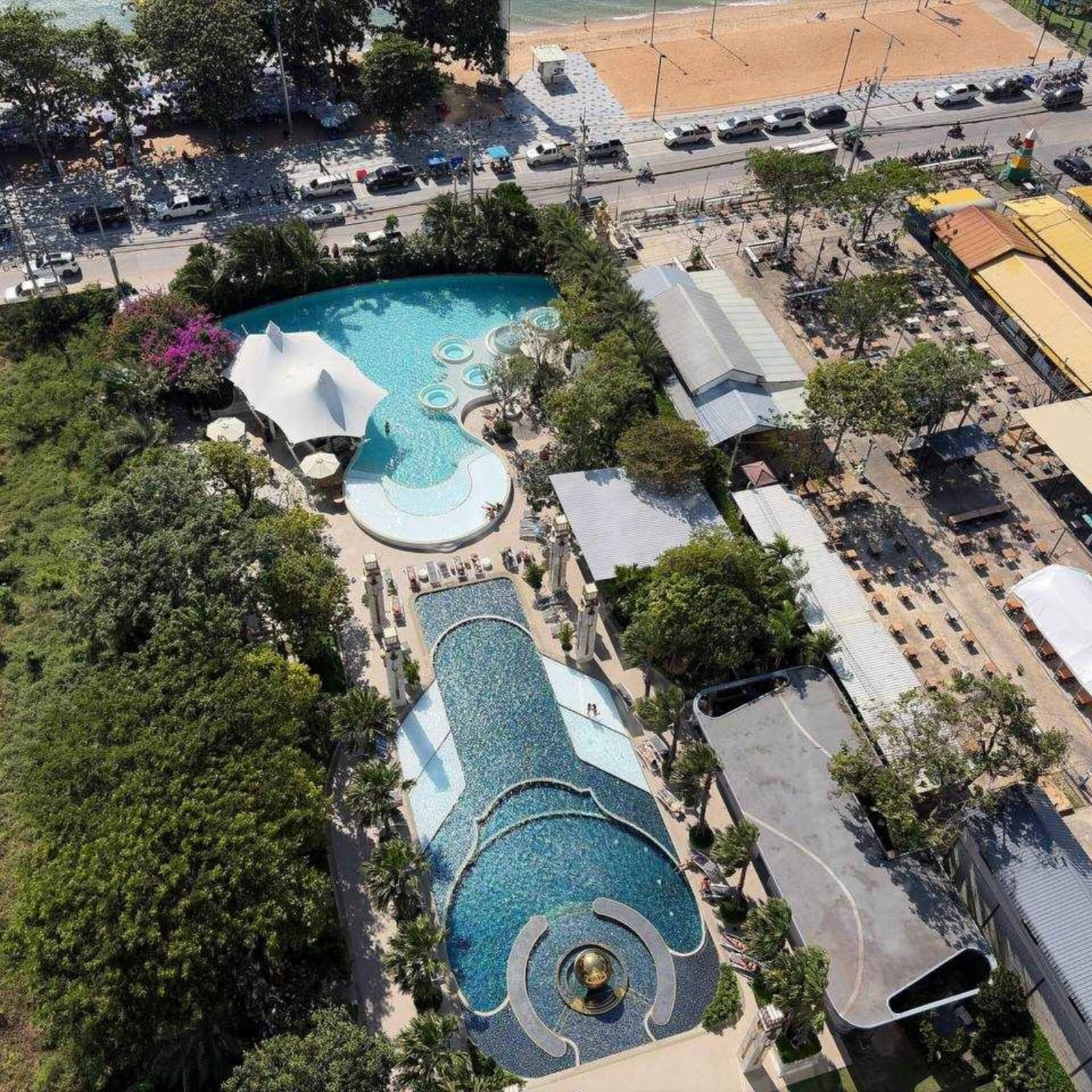 Copacabana Beach Jomtien Luxury Beachfront Living on the 19th Floor SSF2512126 - select proprety pattaya