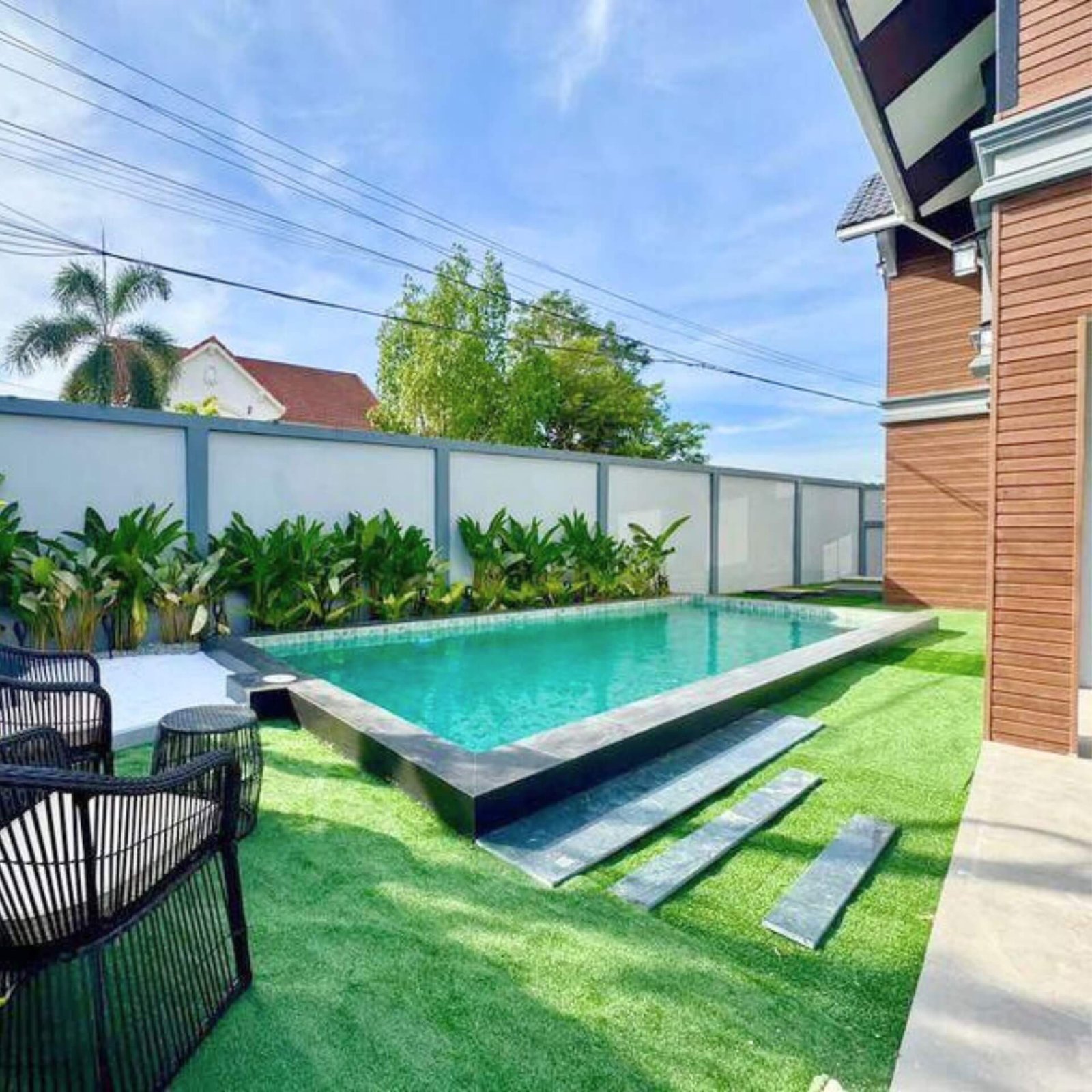 Country Club Village Spacious 5-Bedroom Executive Pool Villa in East Pattaya SSC2512131 – select property pattaya (3) Country Club Village Spacious 5-Bedroom Executive Pool Villa in East Pattaya SSC2512131 - select property pattaya