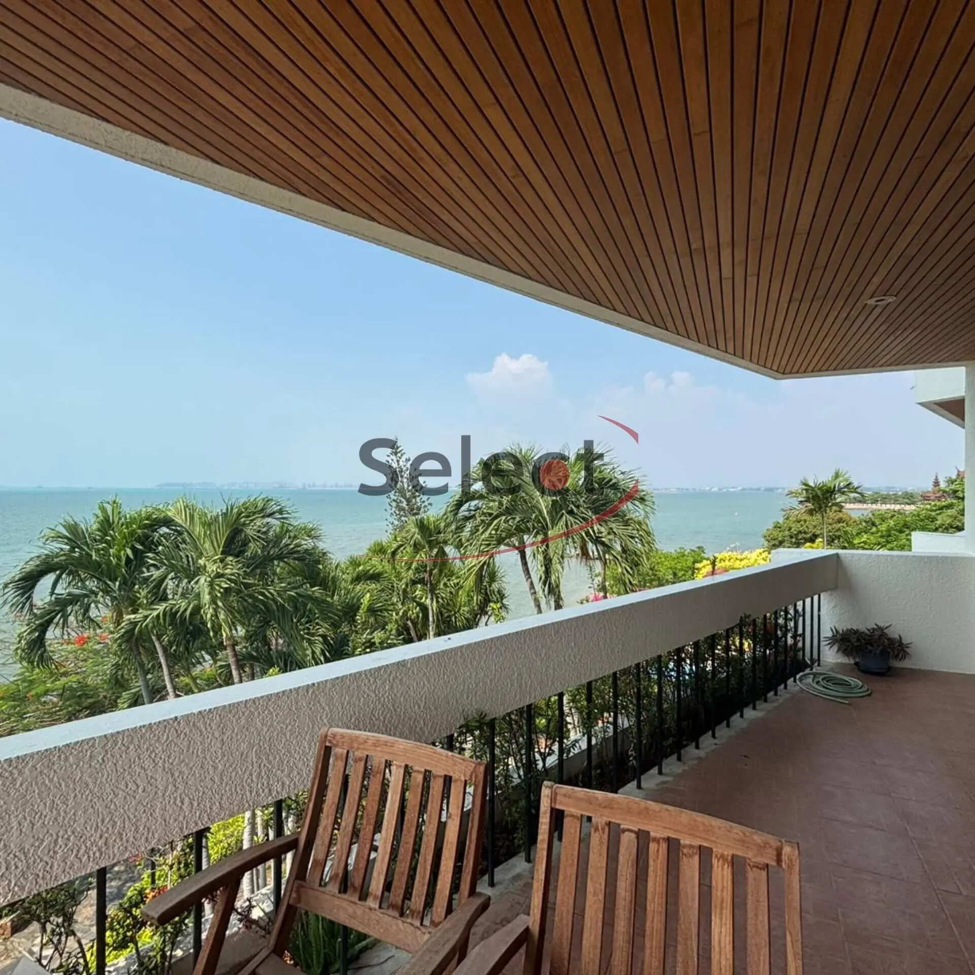 Garden Cliff Condominium - Exclusive Beachfront 2-Bedroom in Naklua Soi 12 SSF2601144 - select property pattaya