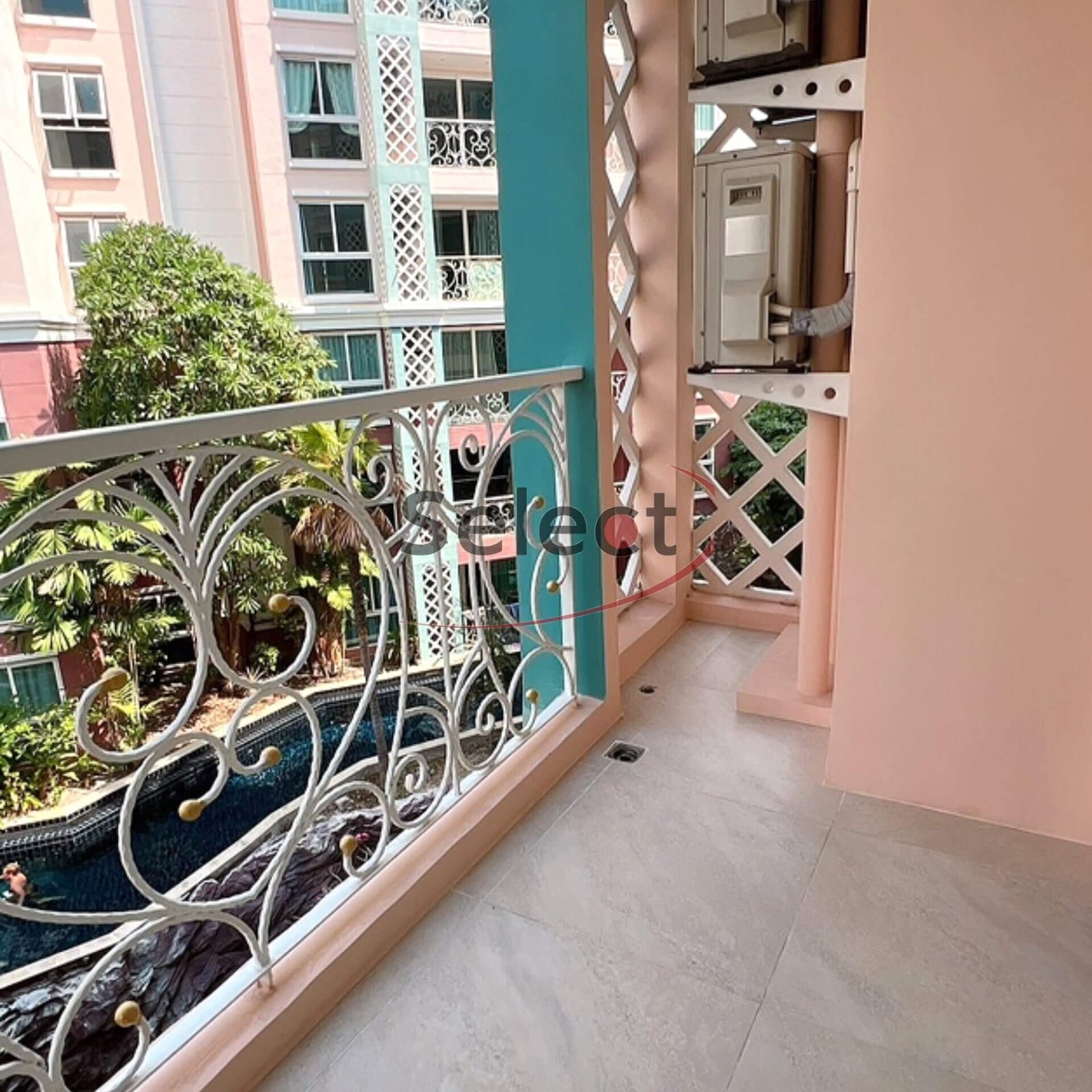 Luxury 1-Bedroom Pool View Residence at Grande Caribbean Resort Thappraya SSF2601175 - select property pattaya