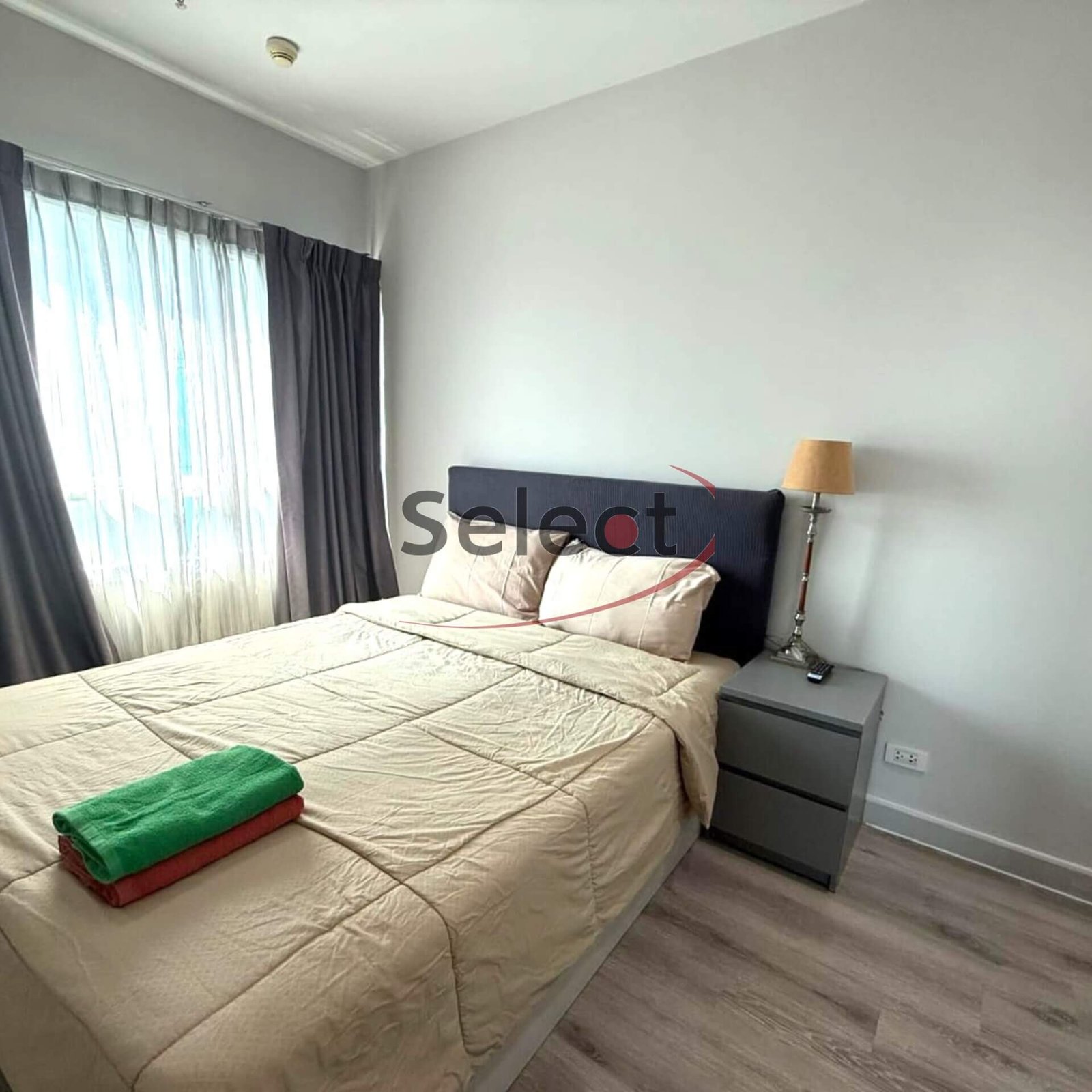 Luxury 2-Bedroom Sky Residence on the 29th Floor at Centric Sea Pattaya RS260293 - select property pattaya